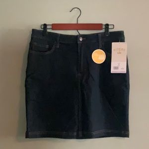 NWT Riders by Lee denim 5 pocket skort size 12